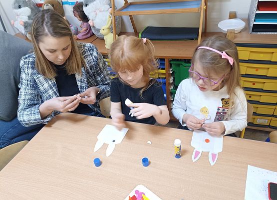 Wielkanocne kodowanie na dywanie - zajęcia otwarte (gr. Rybki) grafika