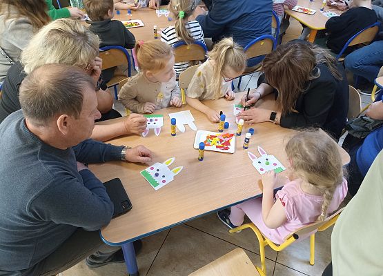 Wielkanocne kodowanie na dywanie - zajęcia otwarte (gr. Rybki) grafika