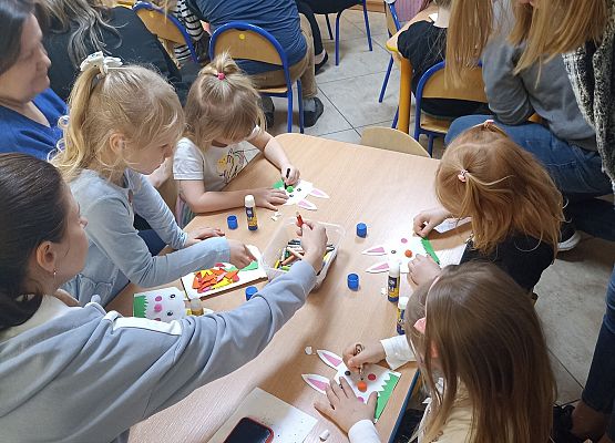 Wielkanocne kodowanie na dywanie - zajęcia otwarte (gr. Rybki) grafika