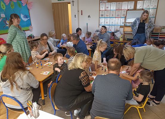 Wielkanocne kodowanie na dywanie - zajęcia otwarte (gr. Rybki) grafika