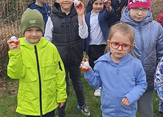 Grafika 4: Śniadanie wielkanocne