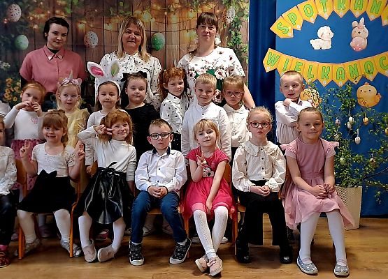 Grafika 6: Śniadanie wielkanocne