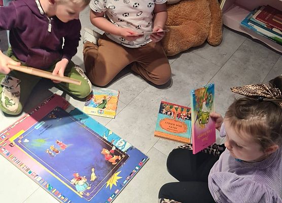 Dzień Bibliotekarza grafika