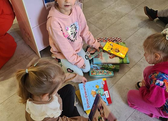 Dzień Bibliotekarza grafika