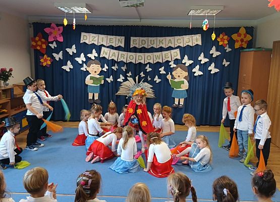 Dzień Edukacji Narodowej grafika