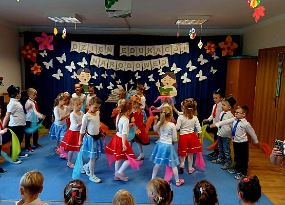 Dzień Edukacji Narodowej grafika