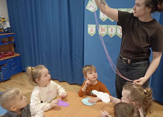 "Tańcowała igła z nitką" - zajęcia krawieckie grafika