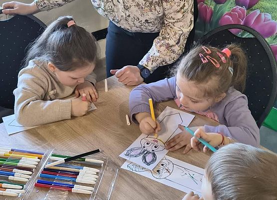 Grafika 10: Wizyta w bibliotece