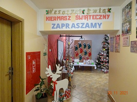 Grafika #1: Zapraszamy na kiermasz świąteczny