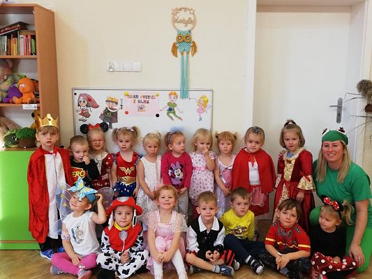 Grafika #2: Międzynarodowy Dzień Postaci z Bajek