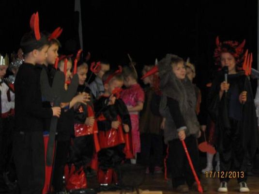 Grafika #13: Jasełka w wykonaniu przedszkolaków-GOKiS 2013.12.17