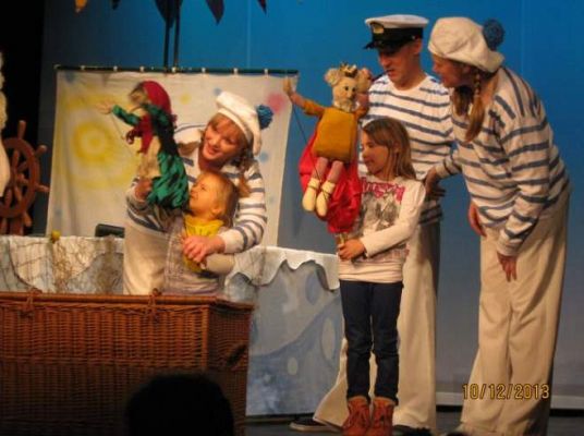 Grafika #7: Lekcja teatralna w Teatrze lalek w Słupsku 2013.12.10