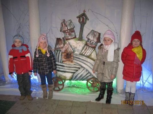 Grafika #1: Lekcja teatralna w Teatrze lalek w Słupsku 2013.12.10