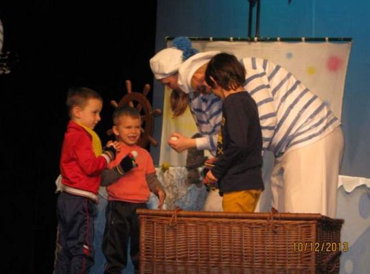 Grafika #10: Lekcja teatralna w Teatrze lalek w Słupsku 2013.12.10