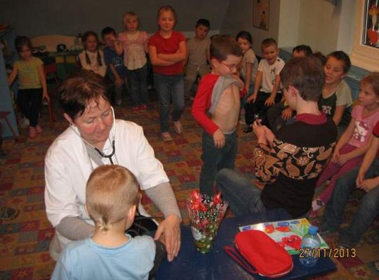 Grafika #5: Spotkanie z lekarzem i pielęgniarką 2013.11.27 r