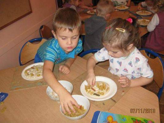 Grafika #5: Warsztaty plastyczne ,,Mali artyści&amp;#8217; 2013.11.07