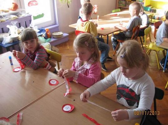 Grafika #3: 11 listopad-Dzień Niepodległości 08.11.2013