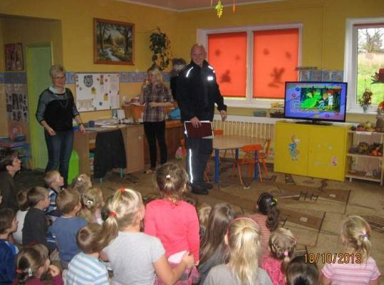 Grafika #0: Spotkanie z Policjantem 2013.10.20