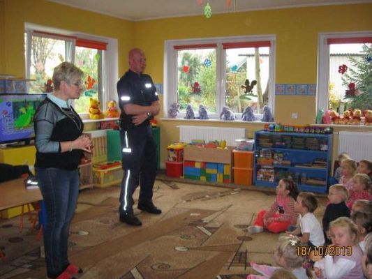 Grafika #2: Spotkanie z Policjantem 2013.10.20