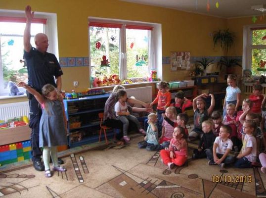 Grafika #4: Spotkanie z Policjantem 2013.10.20