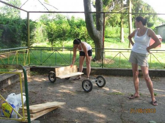 Grafika #0: Budowanie pojazdu (Na byle czym) 2013-06-21