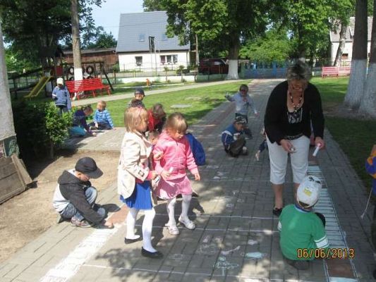 Grafika #2: Zabawy z kredą 2013-06-06