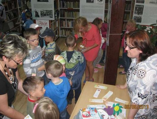 Grafika #7: Cała Polska czyta dzieciom 2013-06-06