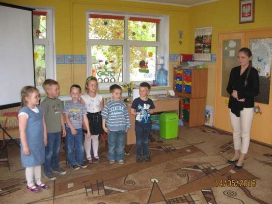 Grafika #2: Akademia Małego Anglisty 2013-05-14