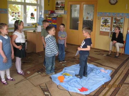 Grafika #6: Akademia Małego Anglisty 2013-05-14