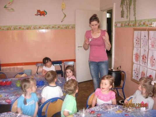 Grafika #0: Mali eksperymentatorzy 2013-05-09