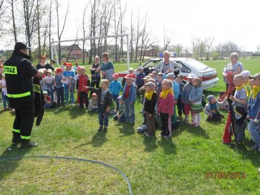 Grafika #6: Pokaz strażacki -Charbrowo 2013-05-07