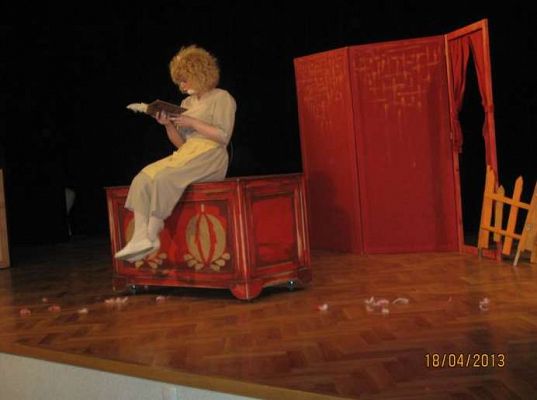 Grafika #1: Bajka o malowanej skrzyni 2013-04-18