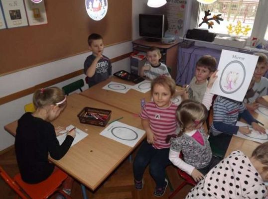 Grafika #6: Projekt Akademia Małego Anglisty 2013-04-05