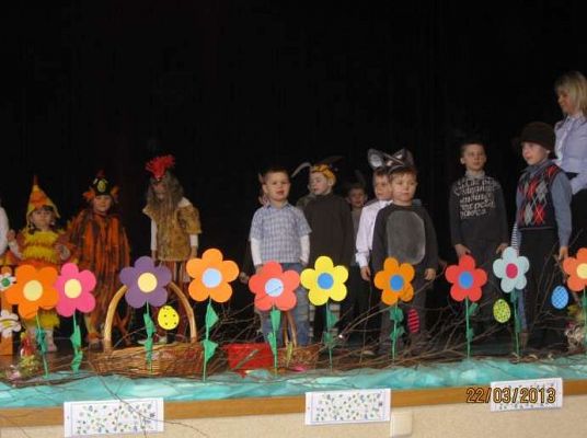 Grafika #9: Uroczystość wielkanocna Wielkanocne tradycje 2013-03-22