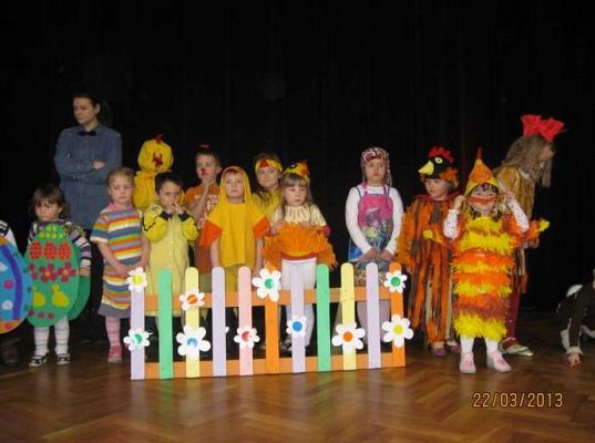 Grafika #4: Uroczystość wielkanocna Wielkanocne tradycje 2013-03-22