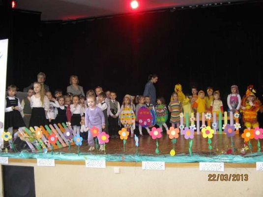 Grafika #7: Uroczystość wielkanocna Wielkanocne tradycje 2013-03-22