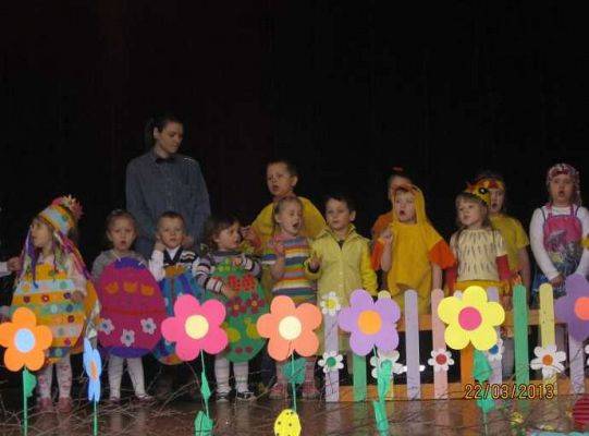 Grafika #8: Uroczystość wielkanocna Wielkanocne tradycje 2013-03-22