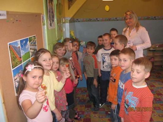 Grafika #5: Dzień Kobiet 2013-03-08