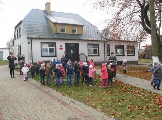 Grafika #9: Pani pielęgniarka w przedszkolu 2012-11-21