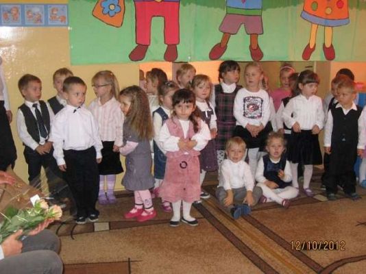 Grafika #5: Dzień Edukacji Narodowej i pasowanie na przedszkolaka 2012-10-12