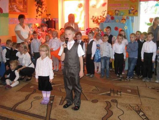 Grafika #7: Dzień Edukacji Narodowej i pasowanie na przedszkolaka 2012-10-12