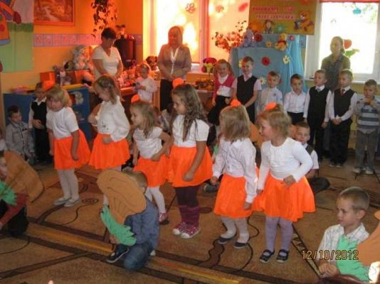 Grafika #8: Dzień Edukacji Narodowej i pasowanie na przedszkolaka 2012-10-12