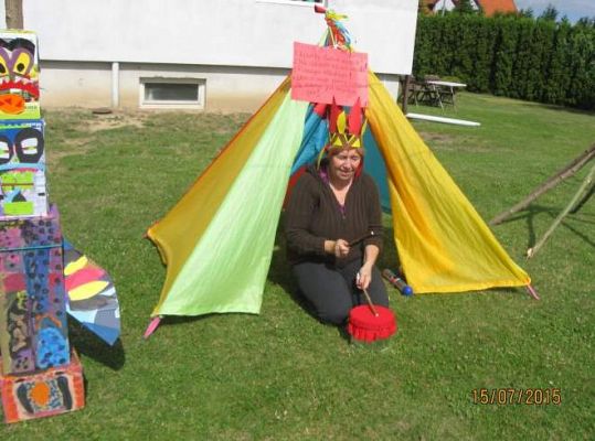 Grafika #8: Pobyt przedszkolaków w wiosce indiańskiej