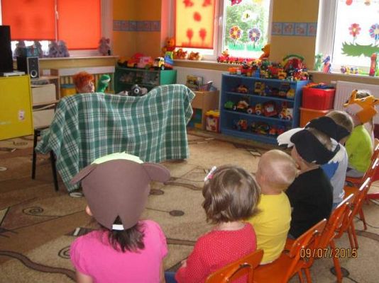 Grafika #4: Teatrzyk w wykonaniu przedszkolaków