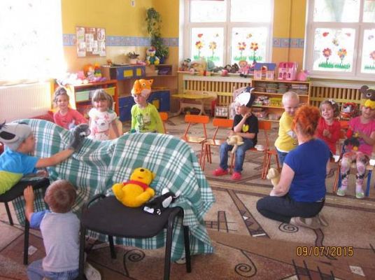 Grafika #7: Teatrzyk w wykonaniu przedszkolaków