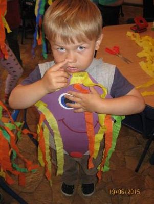 Grafika #1: Z latawcem na wakacje 