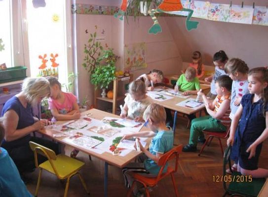 Grafika #24: Bursztynowe zajęcia - Grupa starszaków