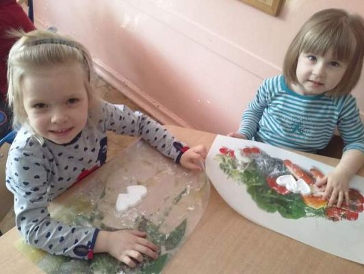 Grafika #10: Bursztynowe zajęcia - Grupa maluszków