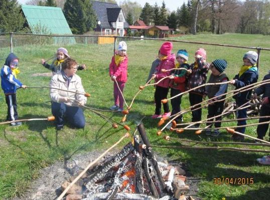 Grafika #11: Nowęcin - wspólne ognisko i powrót do domu 