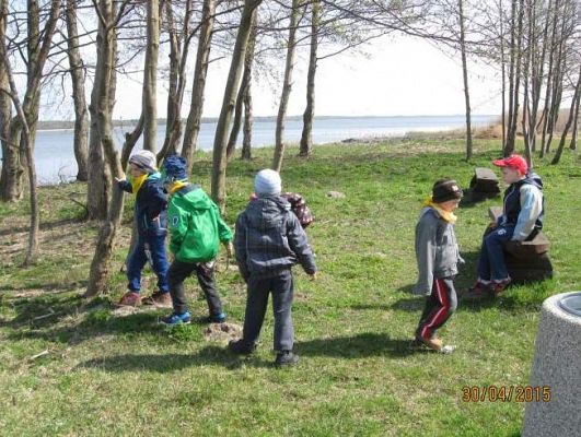 Grafika #4: Wycieczka do Nowęcina (Grupa II)